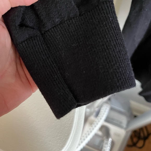 Black knit V-neck sweater- medium - Picture 5 of 6